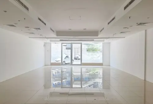https://d33om22pidobo4.cloudfront.net/listings/sr11894l/original/5.jpg
