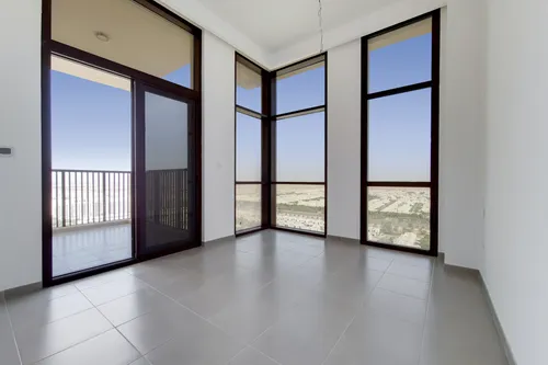 4 Bedrooms Townhouse in Jenna Main Square 1