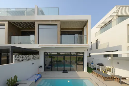 4 Bedrooms Townhouse in Jumeirah Luxury