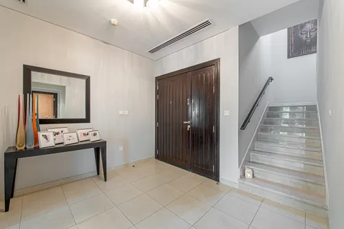 2 Bedrooms Townhouse in District 12V
