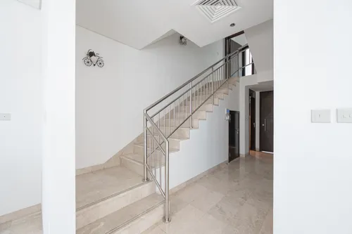 4 Bedrooms Townhouse in Decora Villas