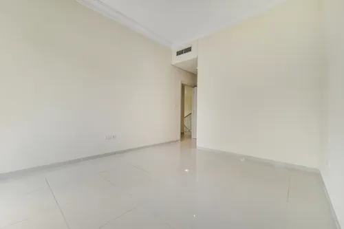 3 Bedrooms Townhouse in Flora