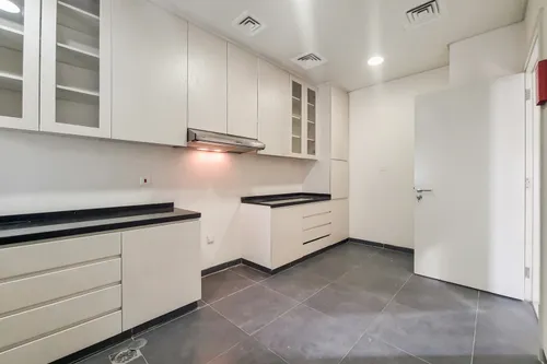 3 Bedrooms Townhouse in Flora