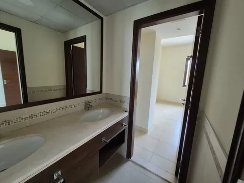 3 Bedrooms Townhouse in Mira 4