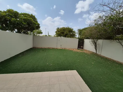 3 Bedrooms Townhouse in Mira 4