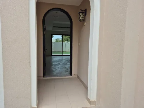 3 Bedrooms Townhouse in Mira 4