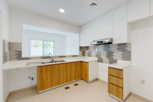 3 Bedrooms Villa in Amaranta 2