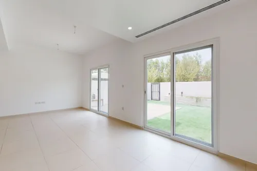3 Bedrooms Villa in Amaranta 2