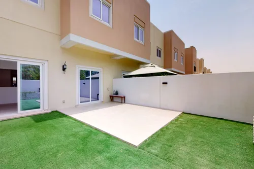 3 Bedrooms Villa in Amaranta 2