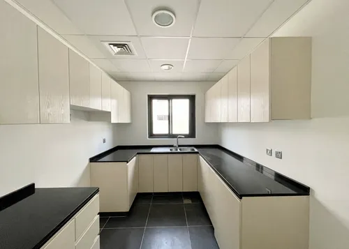 3 Bedrooms Townhouse in Amazonia EX