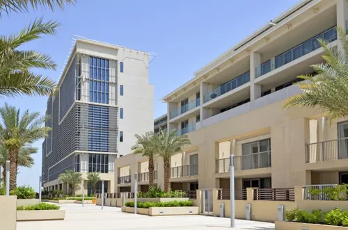 3 Bedrooms Townhouse in Building C