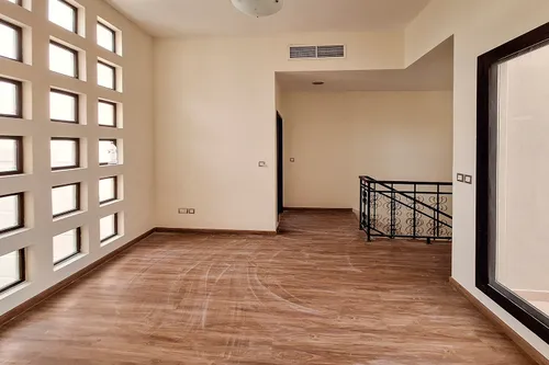 4 Bedrooms Townhouse in Naseem