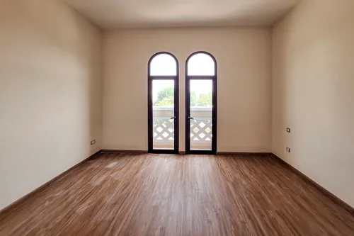 4 Bedrooms Townhouse in Naseem