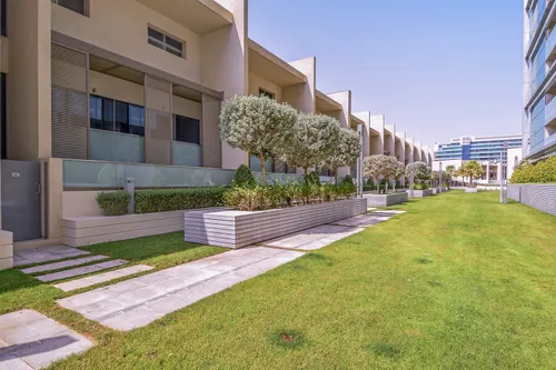 4 Bedrooms Townhouse in Al Muneera Townhouses-Island