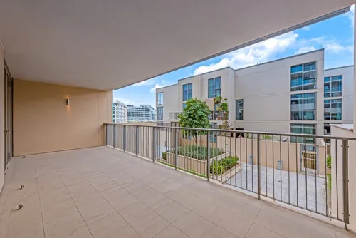 3 Bedrooms Townhouse in Building A