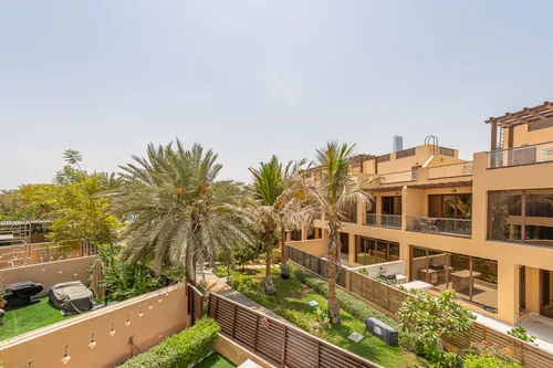 4 Bedrooms Townhouse in Jumeirah Islands Townhouses