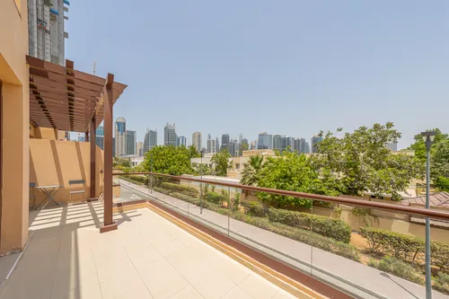 4 Bedrooms Townhouse in Jumeirah Islands Townhouses