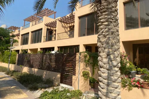 4 Bedrooms Townhouse in Jumeirah Islands Townhouses
