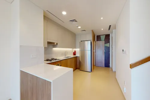 3 BR | Modern Townhouse | Spacious