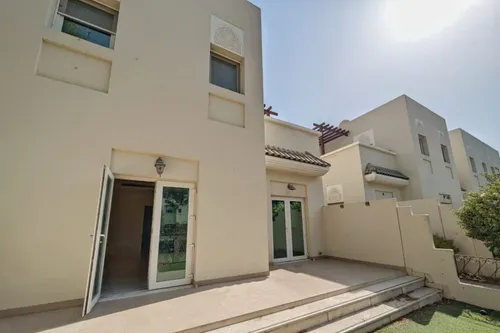3 Bedrooms Villa in Quortaj