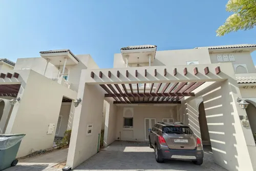 3 Bedrooms Villa in Quortaj