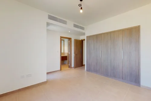 4 Bedrooms Townhouse in Elan
