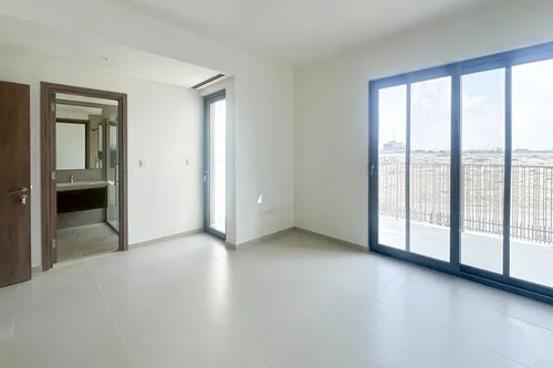 4 Bedrooms Townhouse in Elan