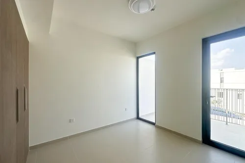 4 Bedrooms Townhouse in Elan