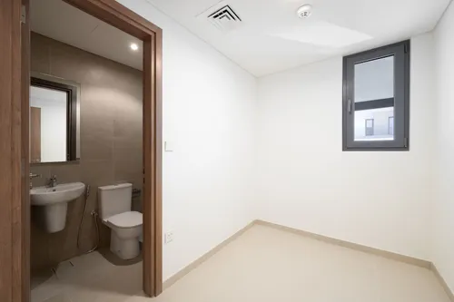 4 Bedrooms Townhouse in Elan