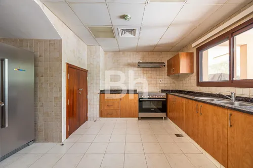 4 Bedrooms Townhouse in Jumeirah Islands Townhouses