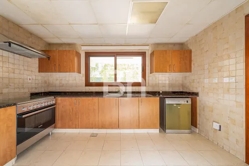 4 Bedrooms Townhouse in Jumeirah Islands Townhouses