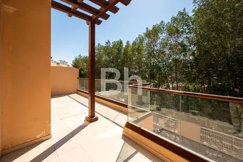 4 Bedrooms Townhouse in Jumeirah Islands Townhouses