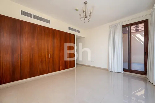 4 Bedrooms Townhouse in Jumeirah Islands Townhouses