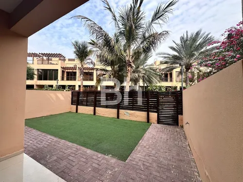 4 Bedrooms Townhouse in Jumeirah Islands Townhouses