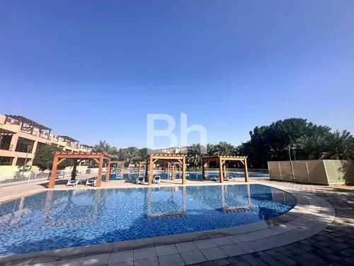 4 Bedrooms Townhouse in Jumeirah Islands Townhouses