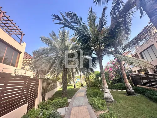 4 Bedrooms Townhouse in Jumeirah Islands Townhouses