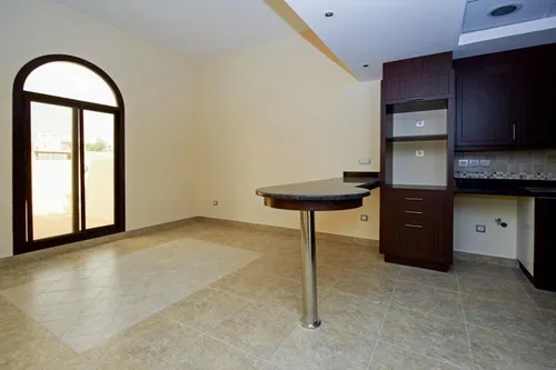 4 Bedrooms Townhouse in Naseem