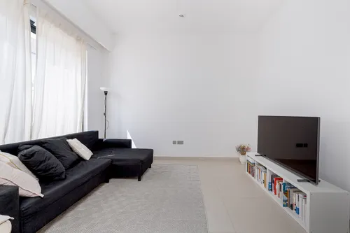 3 Bedrooms Villa in Camelia 1