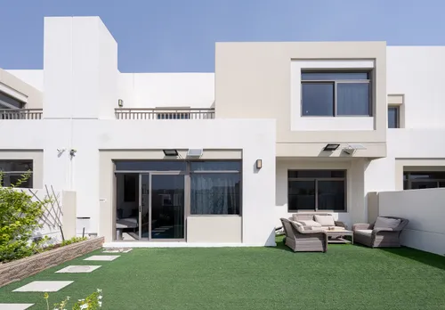 4 Bedrooms Townhouse in Noor Townhouses