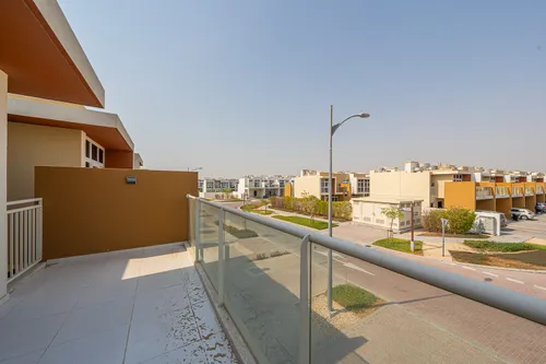 3 Bedrooms Townhouse in Avencia 2