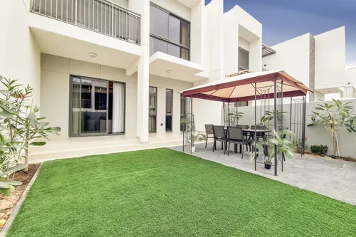 3 Bedrooms Townhouse in Coursetia