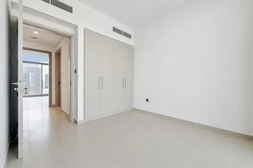 3 Bedrooms Townhouse in Joy
