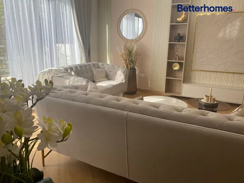 4 Bedrooms Townhouse in Royal Park South