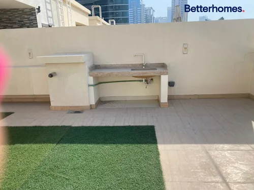 4 Bedrooms Townhouse in Royal Park South
