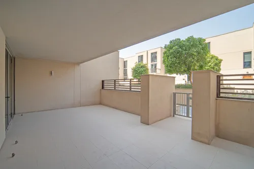 3 Bedrooms Townhouse in Building B