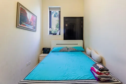3 Bedrooms Townhouse in Queens Meadow