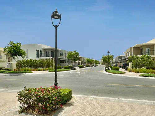 3 Bedrooms Townhouse in Camelia 2