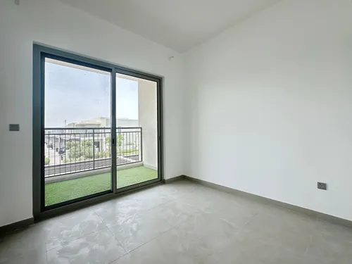 3 Bedrooms Townhouse in Camelia 2