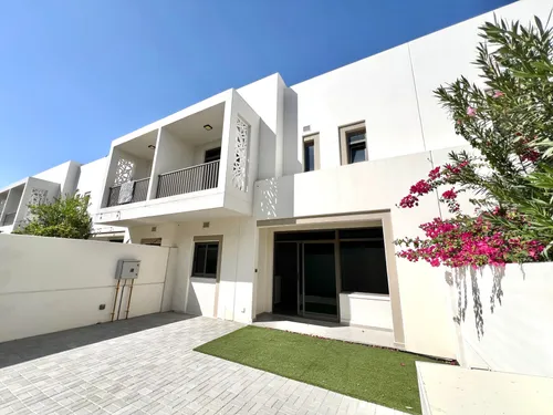 3 Bedrooms Townhouse in Zahra Townhouses