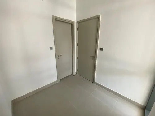 3 Bedrooms Townhouse in Sun